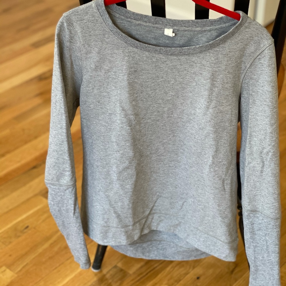 Lululemon long sleeve top. Size 4